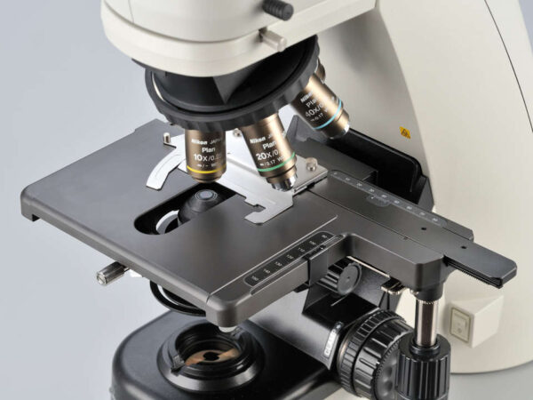 Microscopio de laboratorio avanzado (ECLIPSE Ci-L Plus) - Imagen 2